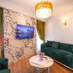 Hotel Ambasada Qta