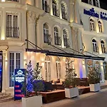 Ambasada Qta 호텔
