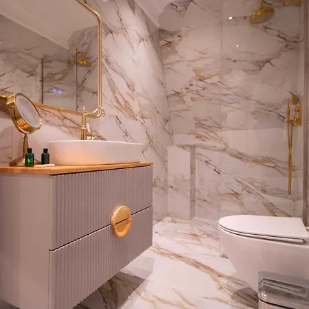 Ambasada Qta فندق Patza-Kuqani