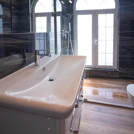 Ambasada Qta فندق Patza-Kuqani