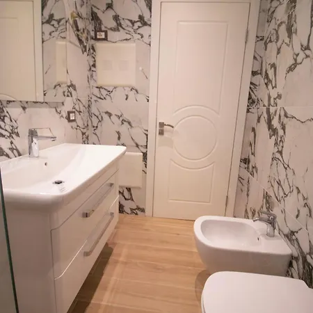 Ambasada Qta فندق