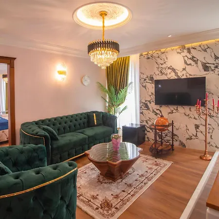 Szálloda Ambasada Qta 4*