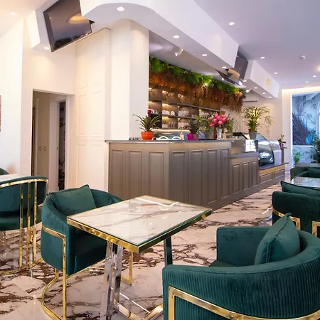 Ambasada Qta فندق Patza-Kuqani