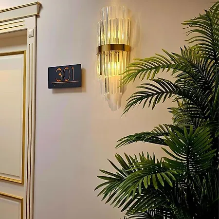 Ambasada Qta فندق 4*