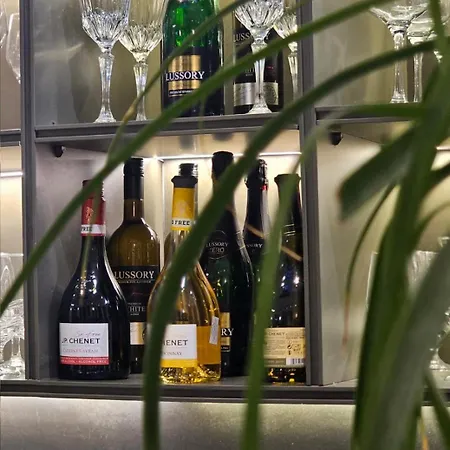 فندق Ambasada Qta