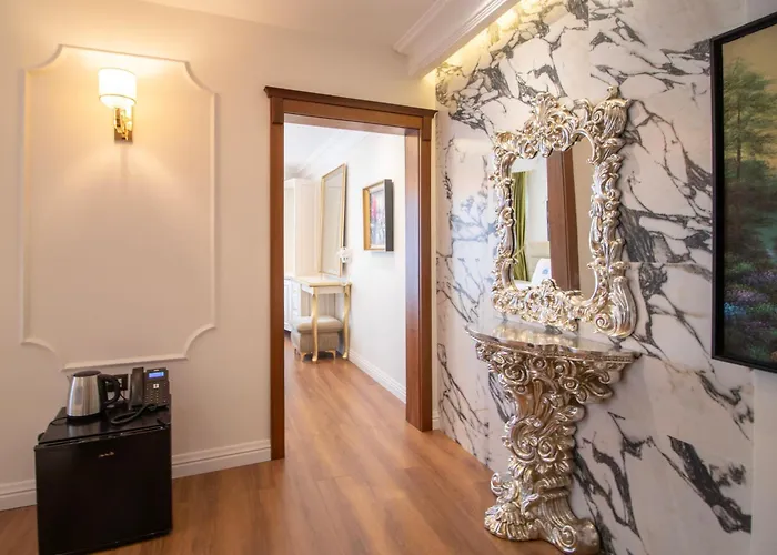 Ambasada Qta Patza-Kuqani