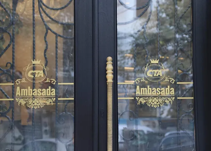 Ambasada Qta Hotel 4*