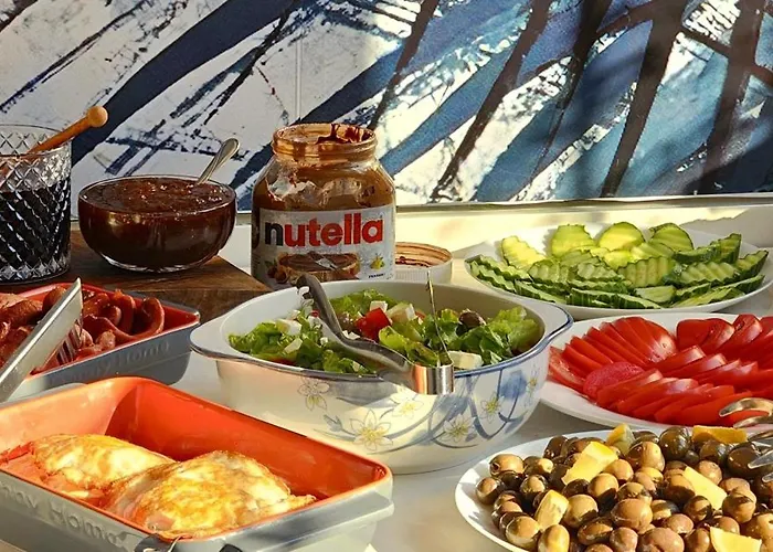 Ambasada Qta Hotel Paskuqan