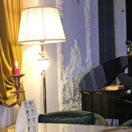 Ambasada Qta Paskuqan