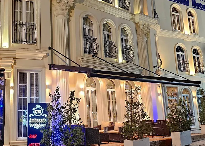 Ambasada Qta Hotel