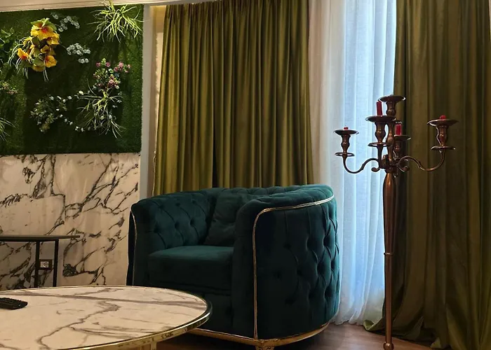 Hotel Ambasada Qta 4*