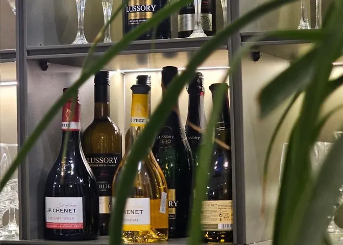 Szálloda Ambasada Qta